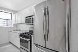 2400 Davidson Avenue Unit B7 ,Bronx, NY, 10468