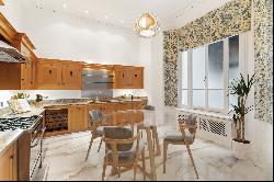 Recently refurbished house in the heart of Belgravia