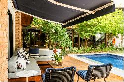 Spacious house on a privileged street in Gávea