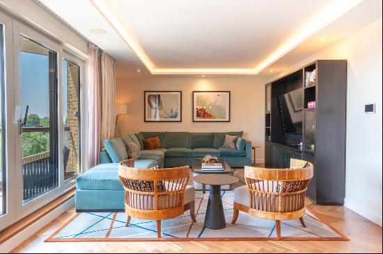 Spacious serviced penthouse that features an expansive open-plan living space