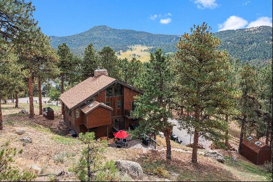 A picturesque Retreat Located in South Evergreen!