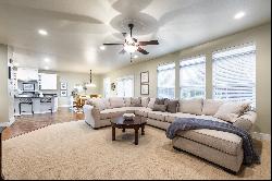 Stunning Home In Daybreak, Just Minutes From Oquirrh Lake!