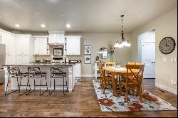 Stunning Home In Daybreak, Just Minutes From Oquirrh Lake!