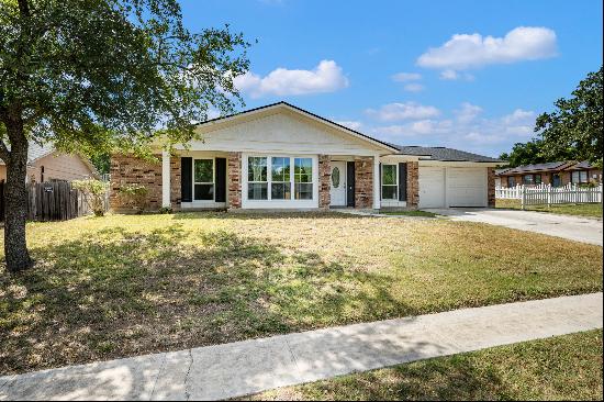 11509 Lone Shadow Trail, Live Oak, TX 78233