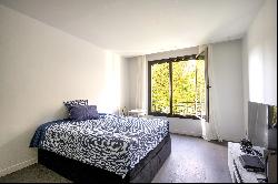 Neuilly-sur-Seine - An ideal 4-bed family apartment