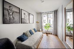 Paris 9th District - An elegant 3-bed apartment