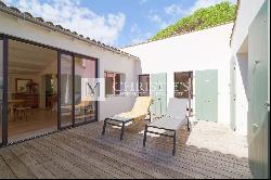 Exceptional location for this villa in ile de Re