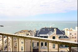 IN THE HEART OF BIARRITZ – AN APARTMENT ENJOYING AN OCEAN VIEW