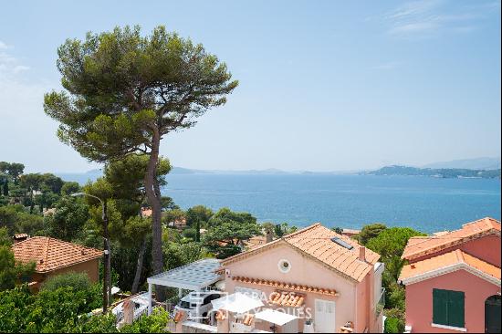 Mazet with its outbuilding and its sea view