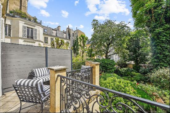 recently renovated duplex in a dynamic neighborhood