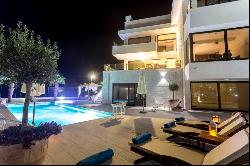 Stunning 5-Bedroom Villa for Sale in Djenovici, Herceg Novi