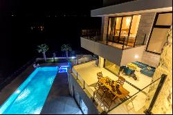 Stunning 5-Bedroom Villa for Sale in Djenovici, Herceg Novi