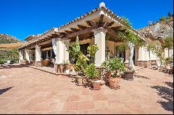 Magnificent traditional Andalusian style villa in the heart of the Marbella Club Golf Res