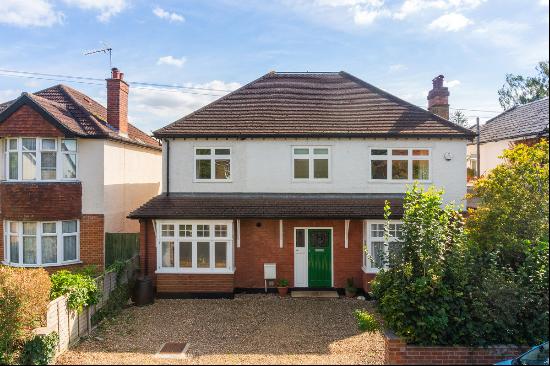 Rooksmead Road, Sunbury-on-thames, TW16