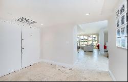 199 Ocean Lane Dr, #201, Key Biscayne, FL