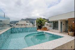 Duplex penthouse with panoramic views and 2 parking spaces in Gávea