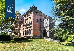 Luxurious castle surrounded by a 100-hectare park for sale between the Langhe area and the