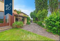 Luxury property surrounded by Florence's leafy countryside for sale