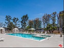 100 S Doheny Dr Apt 618