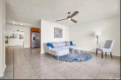 1371 Akiahala Place, Kailua HI 96734