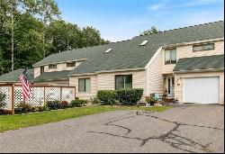 20 Ironwood Ln #20, Atkinson NH 03811