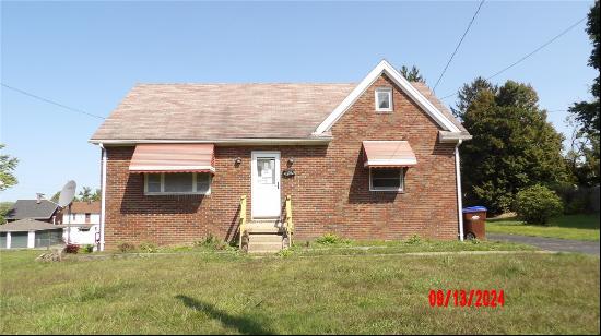 1016 Bond St, Farrell PA 16121