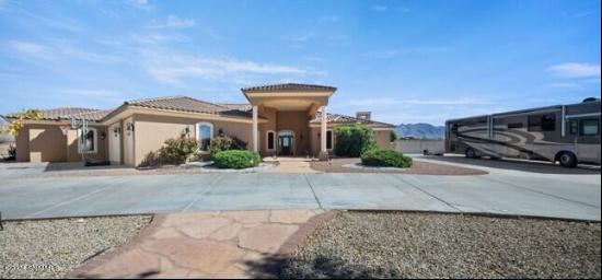 8210 Dripping Springs Road, Las Cruces NM 88011