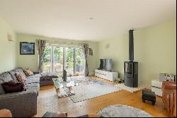 Hunts Road, Duxford, Cambridge, Cambridgeshire, CB22 4RE