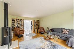 Hunts Road, Duxford, Cambridge, Cambridgeshire, CB22 4RE