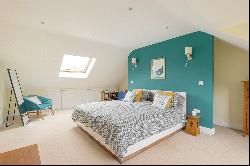 Hunts Road, Duxford, Cambridge, Cambridgeshire, CB22 4RE