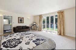 Icklingham Road, Cobham, Surrey, KT11 2NQ