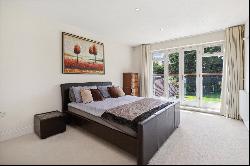 Icklingham Road, Cobham, Surrey, KT11 2NQ