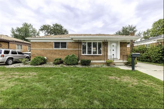 22110 Francis Street, Saint Clair Shores MI 48082