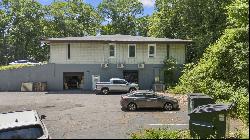 887 Main Street, Monroe CT 06468