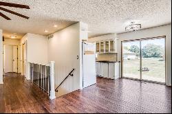 208 N Dexter Ave, Valley Center KS 67147