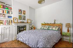 Clissold Crescent, Stoke Newington, London, N16 9AT