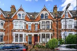 Clissold Crescent, Stoke Newington, London, N16 9AT