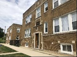 4546 W Barry Avenue #2, Chicago IL 60641