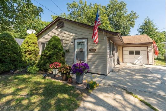 4855 Robinwood Drive, Mentor OH 44060