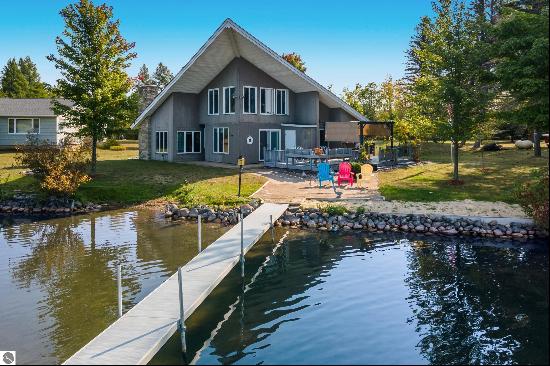 2080 Walleye Lane, Bellaire MI 49615