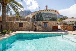 Stunning Villa for Sale in Denia with Mountain Views and Two Ind, Dénia 03700