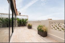 LUXURIOUS PENTHOUSE WITH SPECTACULAR TERRACE IN PASSEIG DE SANT , Barcelona 08001