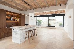 LUXURIOUS PENTHOUSE WITH SPECTACULAR TERRACE IN PASSEIG DE SANT , Barcelona 08001