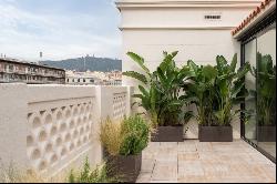 LUXURIOUS PENTHOUSE WITH SPECTACULAR TERRACE IN PASSEIG DE SANT , Barcelona 08001