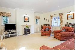 Kingswood Rise, Englefield Green, Egham, Surrey, TW20 0NG