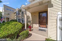 10 Powell Court, Hightstown NJ 08520