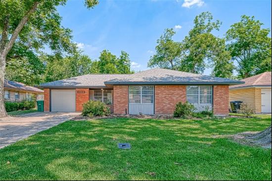 5002 W 43rd Street, Houston TX 77092