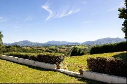 BASQUE COUNTRY - CLOSE TO ARCANGUES,  SUPERB VIEW OF THE MOUNTAINS ON 2 HECTARES 200 LAND