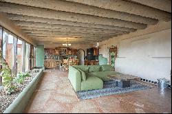 2 Happy Trail Way, Tres Piedras NM 87577