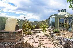 2 Happy Trail Way, Tres Piedras NM 87577